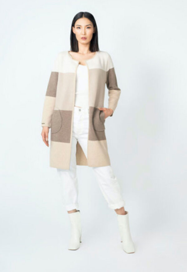 Cashmere coat for woman